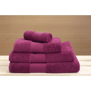 OLIMA CLASSIC TOWEL, Festival Fuchsia (Towels)